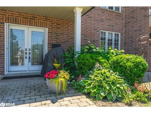 27 White Oaks Road, Barrie, ON - Outdoor