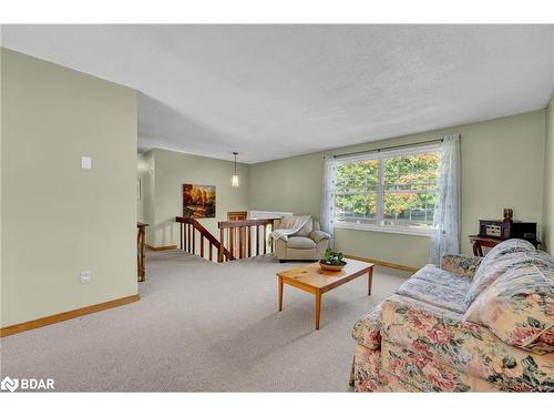 13 Jardine Crescent, Creemore, ON - Indoor Photo Showing Living Room