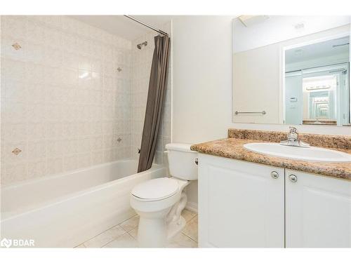 102-40 Mulligan Lane, Wasaga Beach, ON - Indoor Photo Showing Bathroom