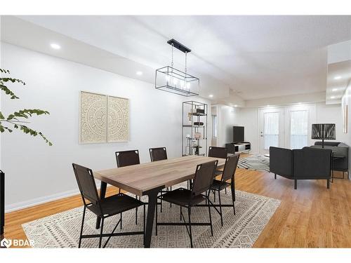 102-40 Mulligan Lane, Wasaga Beach, ON - Indoor Photo Showing Dining Room