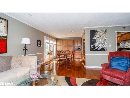 250 Superior Street, Stayner, ON - Indoor Photo Showing Living Room