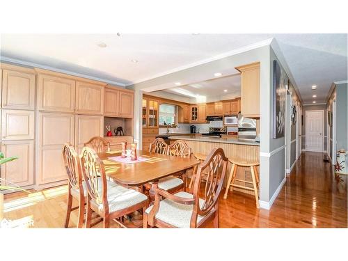 250 Superior Street, Stayner, ON - Indoor Photo Showing Dining Room