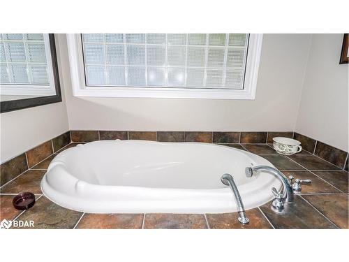 250 Superior Street, Stayner, ON - Indoor Photo Showing Bathroom