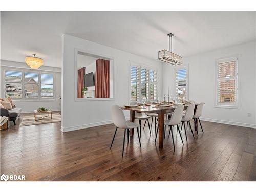 61 Oliver'S Mill Road, Springwater, ON - Indoor Photo Showing Dining Room