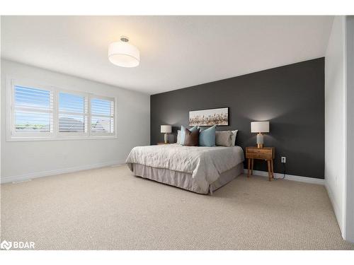 61 Oliver'S Mill Road, Springwater, ON - Indoor Photo Showing Bedroom