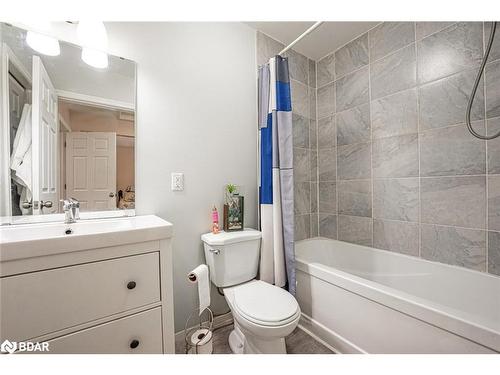 3301 Pleasant Road, Orillia, ON - Indoor Photo Showing Bathroom