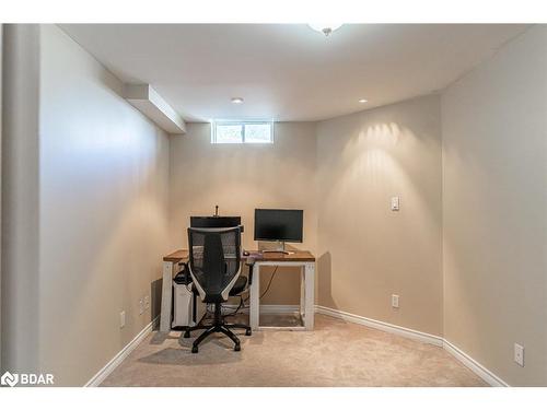 20 Hemlock Court, Barrie, ON - Indoor Photo Showing Other Room