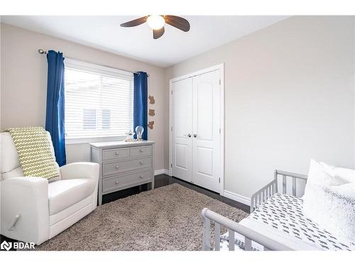 27 Marilyn Avenue S, Wasaga Beach, ON - Indoor Photo Showing Bedroom