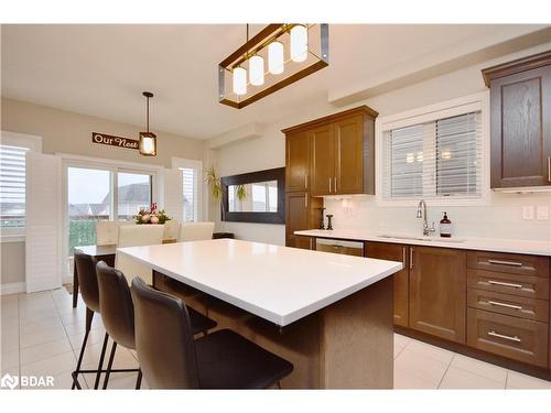 3089 Emperor Drive, Orillia, ON - Indoor Photo Showing Kitchen