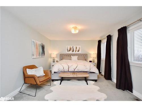 3089 Emperor Drive, Orillia, ON - Indoor Photo Showing Bedroom