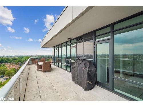 1004-4800 Highway 7, Vaughan, ON - Outdoor With View With Exterior