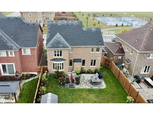 16 Daly Court, Barrie, ON - Outdoor