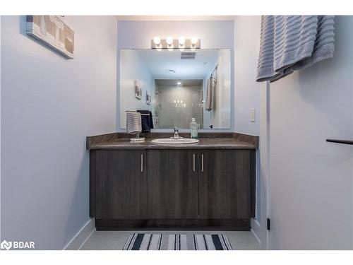 410-5 Chef Lane, Barrie, ON - Indoor Photo Showing Bathroom