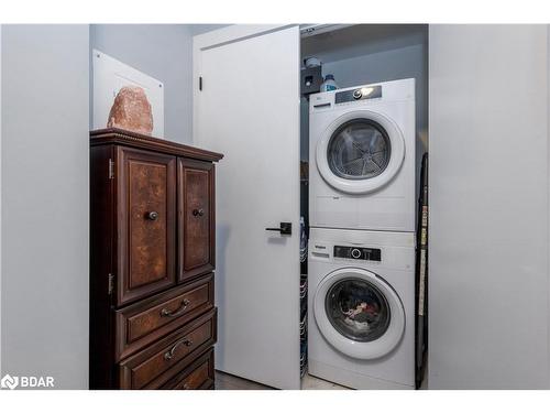 410-5 Chef Lane, Barrie, ON - Indoor Photo Showing Laundry Room