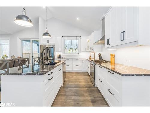 1532 Champlain Road, Tiny, ON - Indoor Photo Showing Kitchen With Upgraded Kitchen