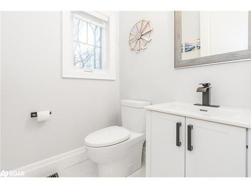 1532 Champlain Road, Tiny, ON - Indoor Photo Showing Bathroom