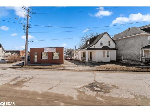 57 Nottawasaga Street, Orillia, ON 