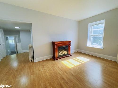 939/941 Duke Street, Cambridge, ON - Indoor Photo Showing Other Room With Fireplace