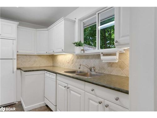 23 Alexander Avenue, Barrie, ON - Indoor Photo Showing Kitchen With Double Sink