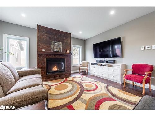 470 Grand Trunk Street Street S, Palmerston, ON - Indoor Photo Showing Living Room With Fireplace