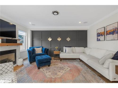 15 Meadowview Drive, Bradford, ON - Indoor Photo Showing Living Room With Fireplace