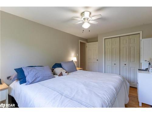 748 Adelaide Avenue E, Oshawa, ON - Indoor Photo Showing Bedroom