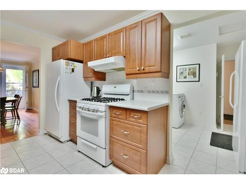 2226 Richard Street, Innisfil, ON - Indoor Photo Showing Kitchen