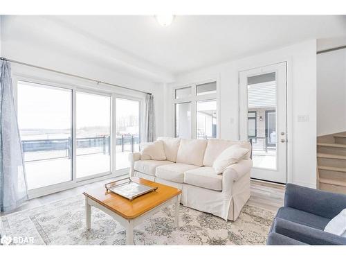 78 Marina Village Drive, Port Severn, ON - Indoor Photo Showing Living Room