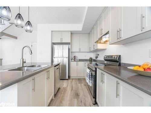 78 Marina Village Drive, Port Severn, ON - Indoor Photo Showing Kitchen With Double Sink With Upgraded Kitchen