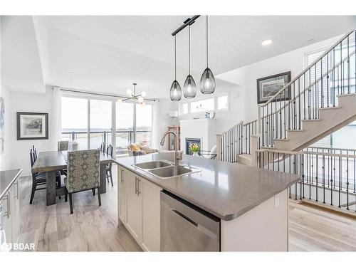 78 Marina Village Drive, Port Severn, ON - Indoor Photo Showing Kitchen With Double Sink With Upgraded Kitchen