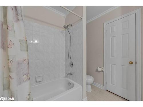 356 Livingstone Street, Barrie, ON - Indoor Photo Showing Bathroom