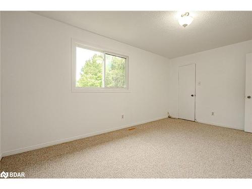 55 Garden Drive, Barrie, ON - Indoor Photo Showing Other Room