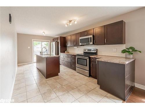 143 Monique Crescent, Barrie, ON - Indoor Photo Showing Kitchen With Stainless Steel Kitchen