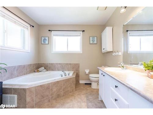 136 Griffin Street, Midland, ON - Indoor Photo Showing Bathroom