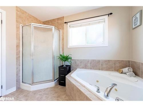 136 Griffin Street, Midland, ON - Indoor Photo Showing Bathroom