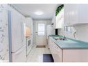 92 Linden Lane, Innisfil, ON  - Indoor Photo Showing Kitchen With Double Sink 