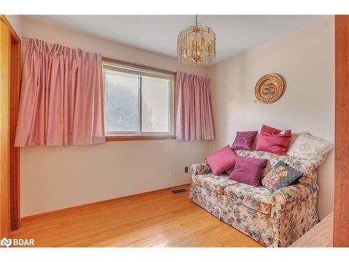 33 Hancey Crescent, Alliston, ON - Indoor Photo Showing Other Room