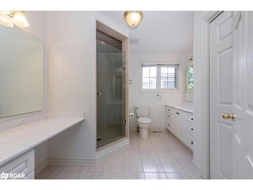 927 Barry Avenue, Innisfil, ON - Indoor Photo Showing Bathroom