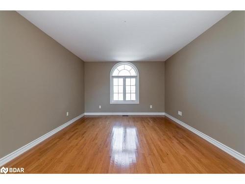 927 Barry Avenue, Innisfil, ON - Indoor Photo Showing Other Room