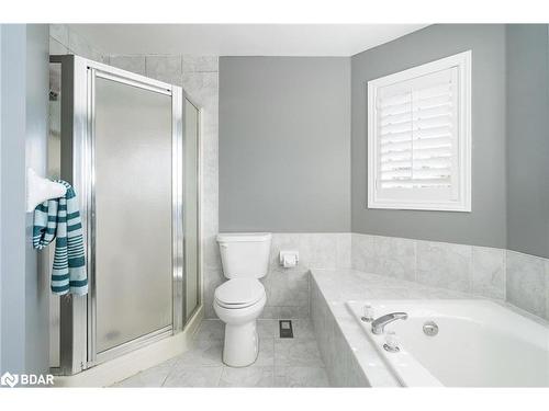 67 Kenwell Crescent, Barrie, ON - Indoor Photo Showing Bathroom