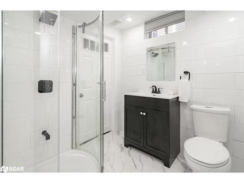 67 Kenwell Crescent, Barrie, ON - Indoor Photo Showing Bathroom