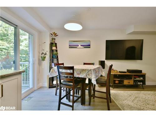 50 Hawthorne Crescent, Barrie, ON - Indoor Photo Showing Dining Room