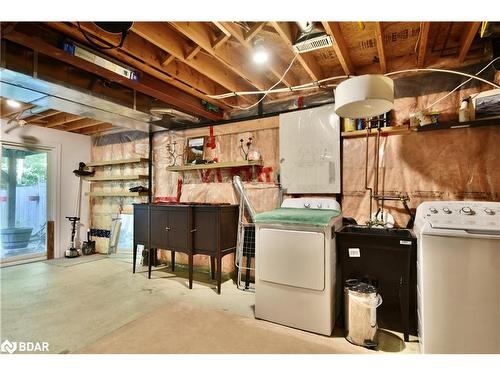 50 Hawthorne Crescent, Barrie, ON - Indoor Photo Showing Laundry Room