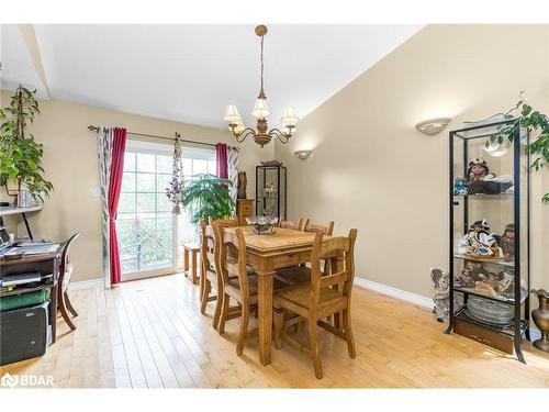 55 Therrien Court, Penetanguishene, ON - Indoor Photo Showing Dining Room