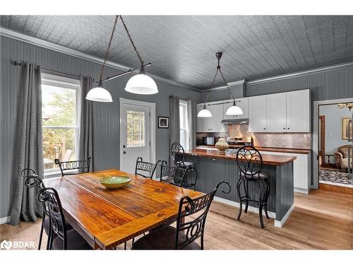 2378 Old Second Road North Road, Elmvale, ON - Indoor Photo Showing Dining Room