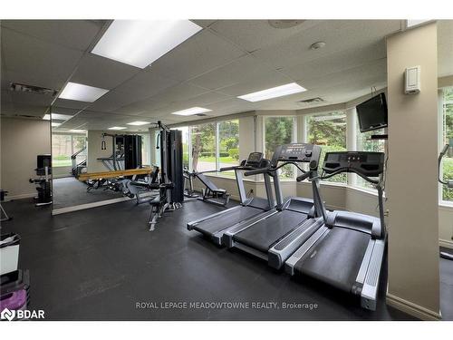 1013-135 Hillcrest Avenue, Mississauga, ON - Indoor Photo Showing Gym Room