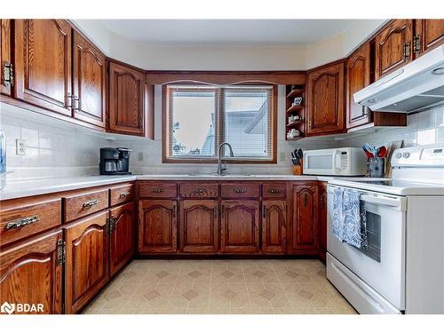 99 Page Drive, Welland, ON - Indoor Photo Showing Kitchen