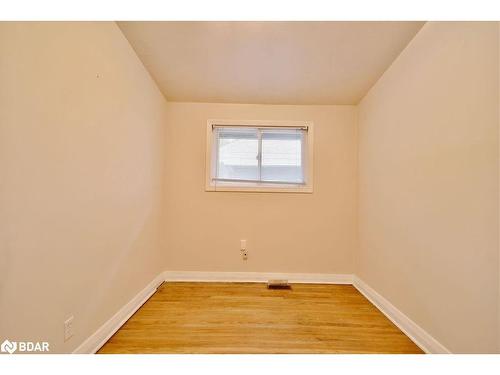 321 Delia Street, Orillia, ON - Indoor Photo Showing Other Room