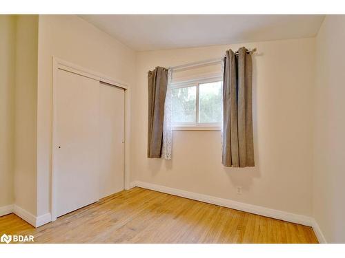 321 Delia Street, Orillia, ON - Indoor Photo Showing Other Room