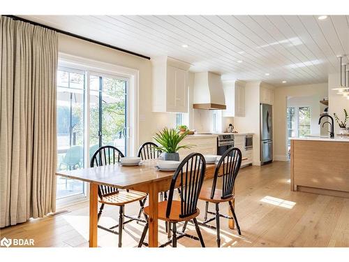 2886 Southorn Road, Coldwater, ON - Indoor Photo Showing Dining Room